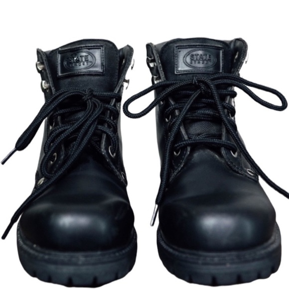 State Street Ankle Boot

A453210 - Picture 10 of 10